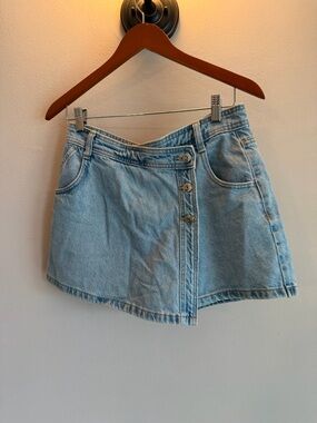 Light Wash Denim Button-Front Mini Skort medium